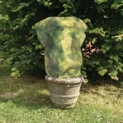 Haxnicks Camouflage Fleece Jackets Small (4 Pack) -CHARA Garden Shop small fleexe lifestyle 1 jpg